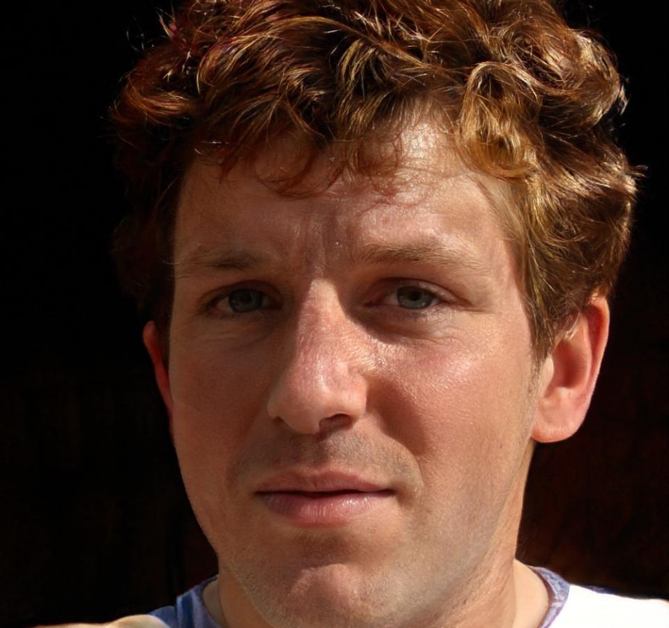 Portrait de Julien, responsable produit chez pythoralvex